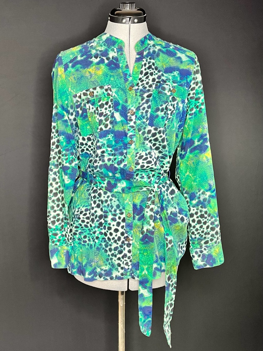 Jaclyn Smith, Snow Leopard, Blue Green Printed Blouse